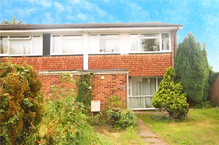 4 Bedroom Semi-Detached House To Rent In Guildford Park Avenue, Guildford, Surrey, GU2