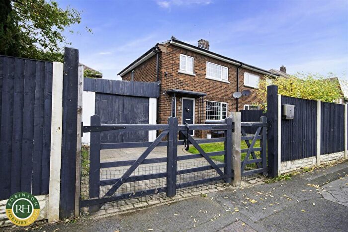 2 Bedroom Semi-Detached House For Sale In Langdale Drive, Doncaster, DN5