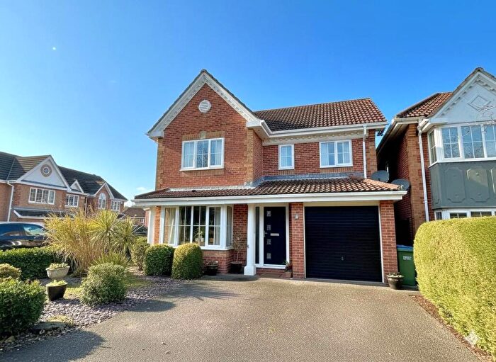4 Bedroom Detached House For Sale In Suffolk Drive, Whiteley, PO15
