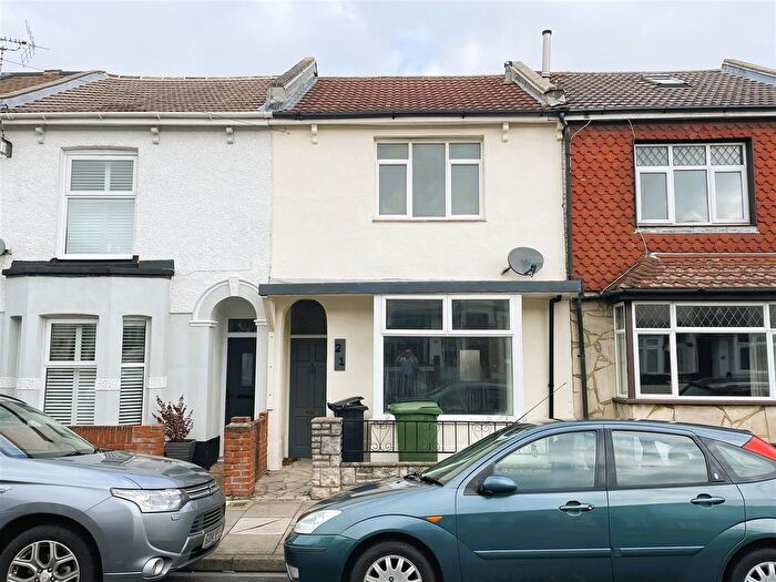 3 Bedroom Terraced House To Rent In Henderson Road, Southsea, PO4