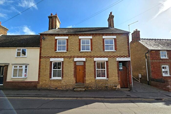 4 Bedroom End Of Terrace House For Sale In Mill Street, Gamlingay, SG19