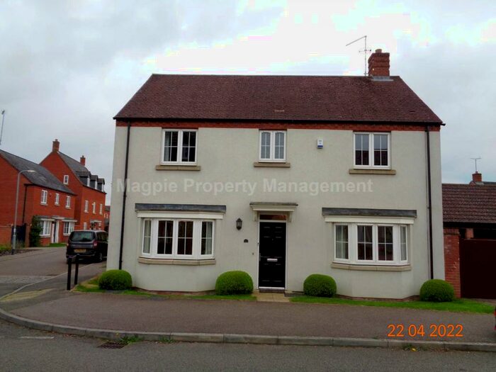 4 Bedroom Detached House To Rent In Thrapson, NN14