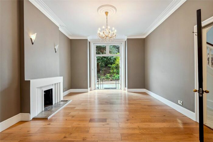 5 Bedroom Property To Rent In Campden House Terrace, Kensington Church Street, London, W8