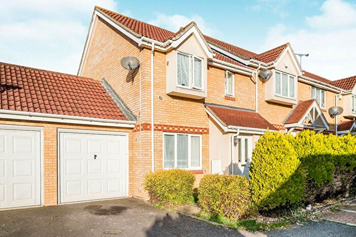 3 Bedroom Terraced House To Rent In Martins Walk, London, SE28