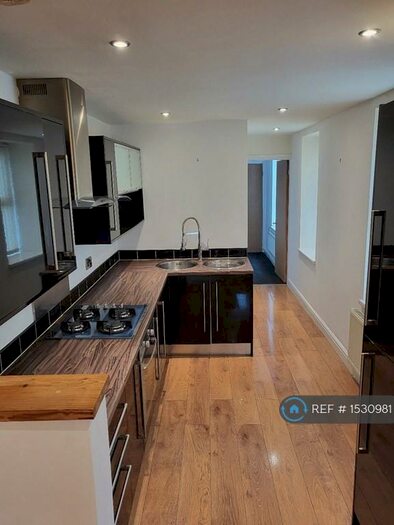 1 Bedroom Maisonette To Rent In Racecommon Road, Barnsley, S70