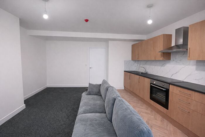 1 Bedroom Flat To Rent In Commercial Street, Newport, NP20