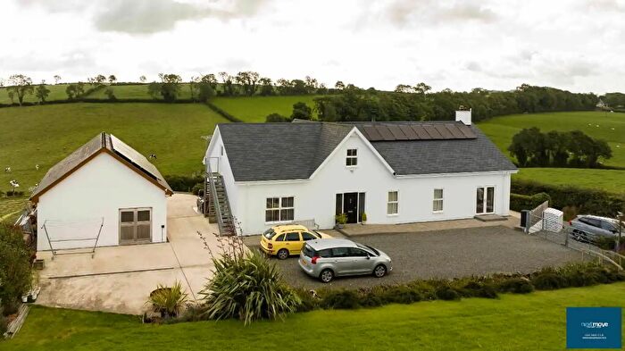 5 Bedroom Detached House With Garages For Sale In Brackagh Road, Poyntzpass, BT35