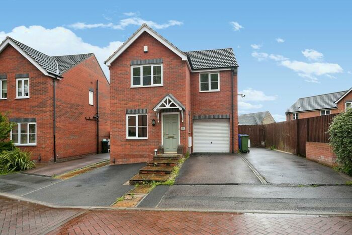 3 Bedroom Detached House To Rent In Bank End Close, Mansfield, Nottinghamshire, NG18