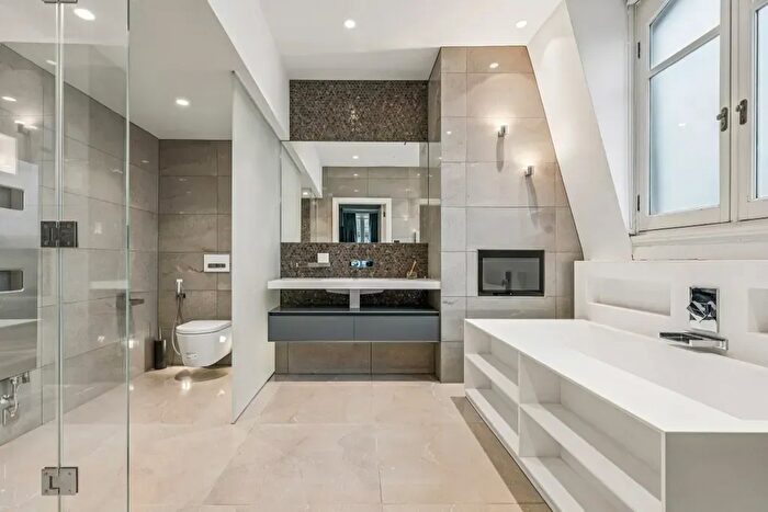 10 Bedroom Town House To Rent In Belgrave Square, London, SW1X