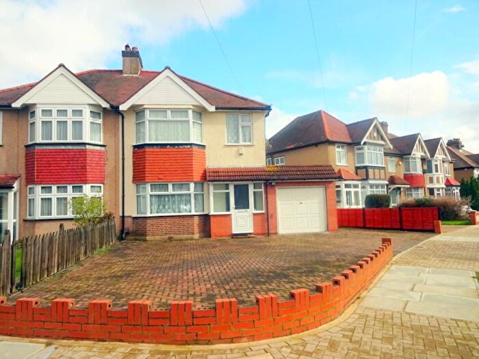 3 Bedroom Semi Detached Bungalow To Rent In Park Crescent, Harrow Weald, HA3