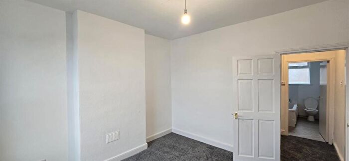 3 Bedroom House To Rent In Palin Street, Nottingham, NG7