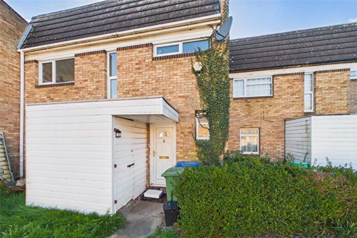 3 Bedroom Terraced House For Sale In Wheatley, Bracknell, Berkshire, RG12