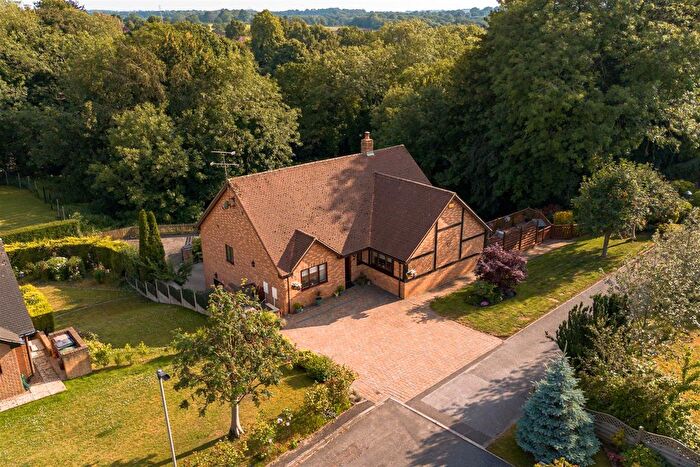 5 Bedroom Detached House For Sale In The Pinfold, Glapwell, Chesterfield, S44