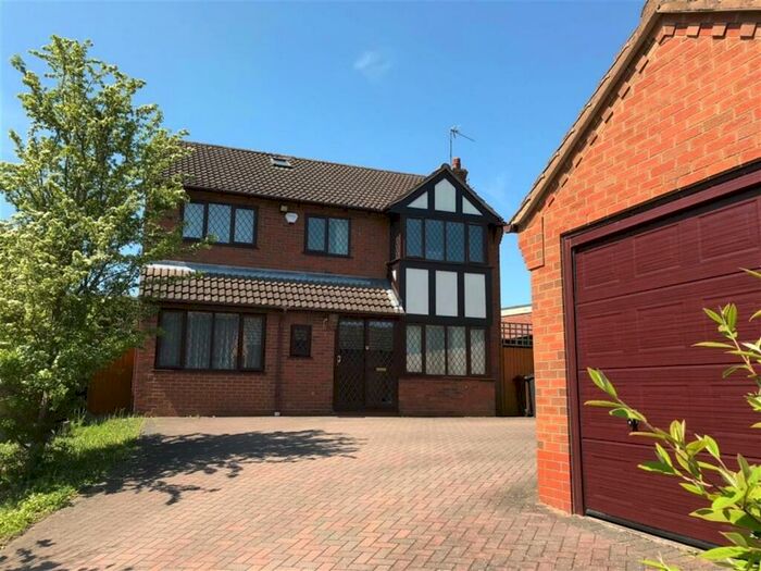 5 Bedroom Detached House To Rent In Sandhills Crescent, Solihull, B91