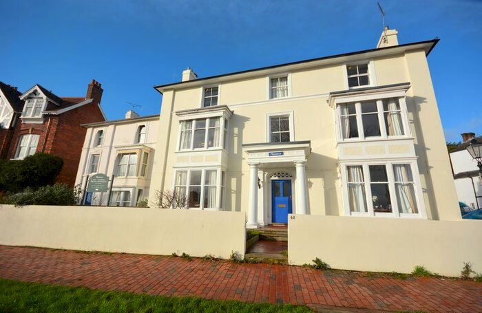 1 Bedroom Flat To Rent In Mount Ephraim, Tunbridge Wells, TN4