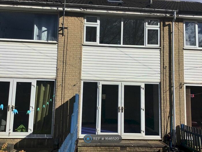 3 Bedroom Terraced House To Rent In Adam Court, Huddersfield, HD3