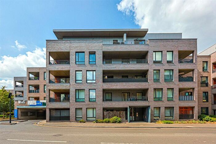2 Bedroom Apartment For Sale In Grove Park, Colindale, NW9