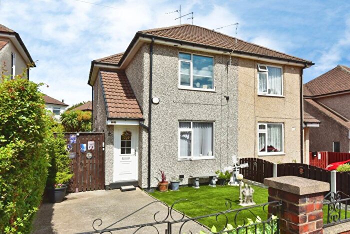 3 Bedroom Semi-Detached House For Sale In Retford Road, Sheffield, South Yorkshire, S13