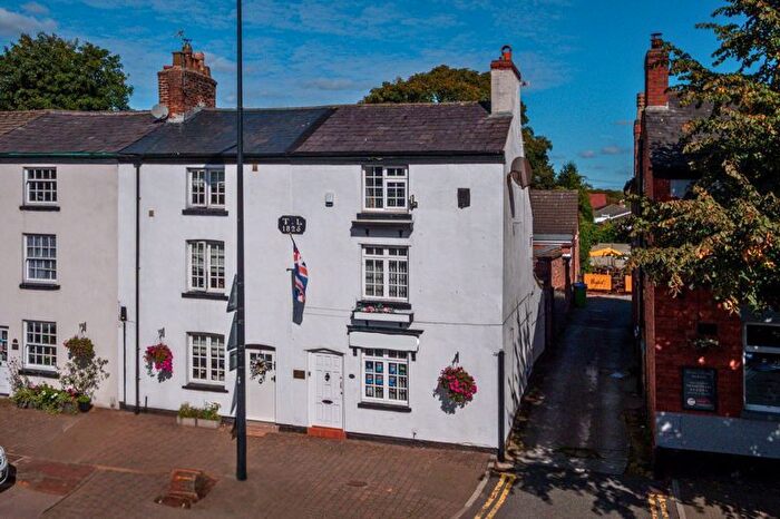 2 Bedroom End Of Terrace House For Sale In High Street, Newton-Le-Willows, WA12