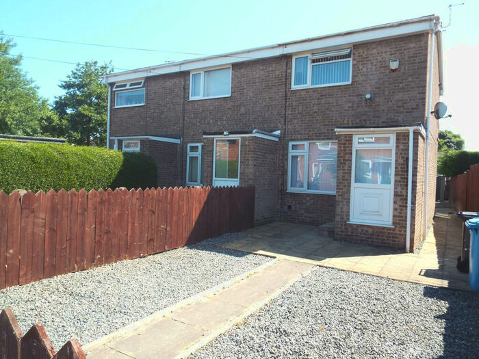 2 Bedroom Terraced House To Rent In Osprey Close, HU6