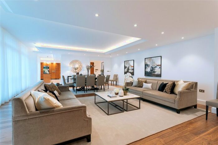 3 Bedroom Flat To Rent In Lancelot Place, Knightsbridge, SW7