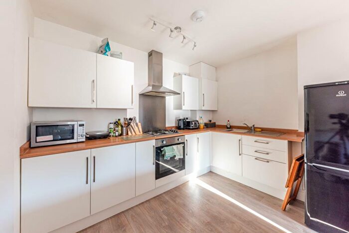 2 Bedroom Apartment To Rent In Porchester Road, Nottingham, NG3