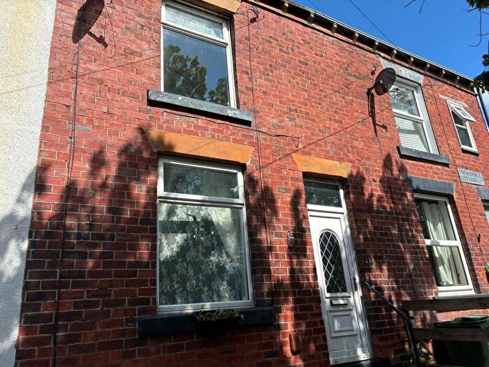 1 Bedroom Terraced House For Sale In Providence Mount, Morley, Leeds, LS27