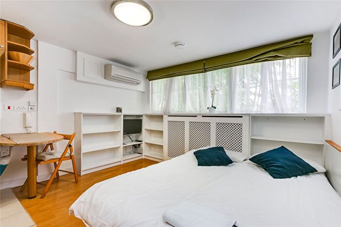 Studio To Rent In Gloucester Street, London, SW1V