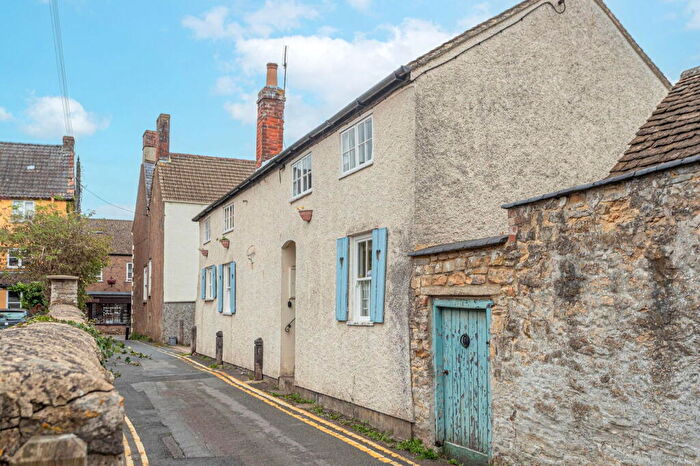 3 Bedroom Detached House For Sale In Clarence Road, Wotton-under-Edge, GL12