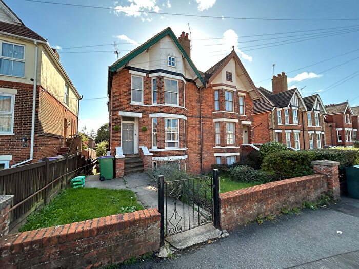 4 Bedroom Flat For Sale In Canterbury Road, Folkestone, CT19