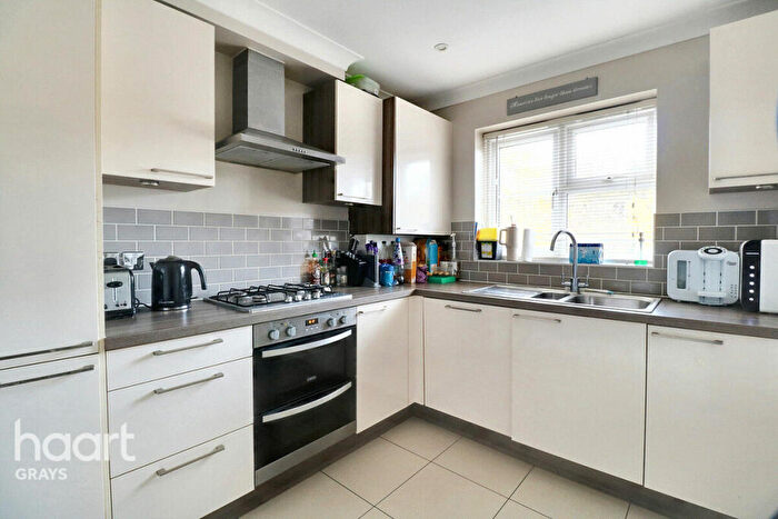 2 Bedroom End Of Terrace House For Sale In Welling Road, Grays, RM16