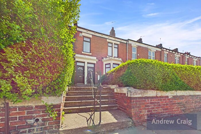 3 Bedroom Flat For Sale In Stowell Terrace, Heworth, NE10