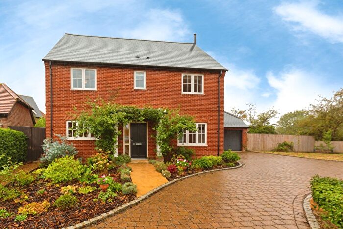 4 Bedroom Detached House For Sale In Rushington Close, Bishopstone, Aylesbury, HP17