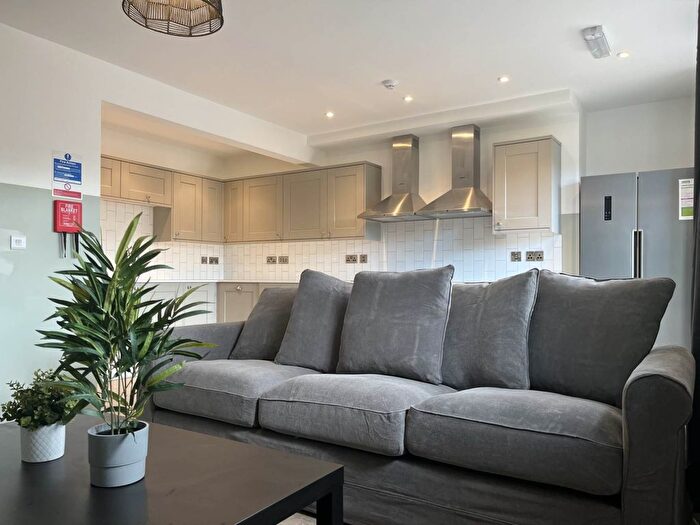 6 Bedroom Terraced House To Rent In Ninth Avenue, Horfield, BS7