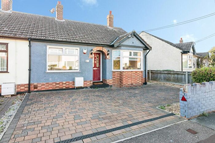 2 Bedroom Semi-Detached Bungalow For Sale In Highland Way, Lowestoft, NR33