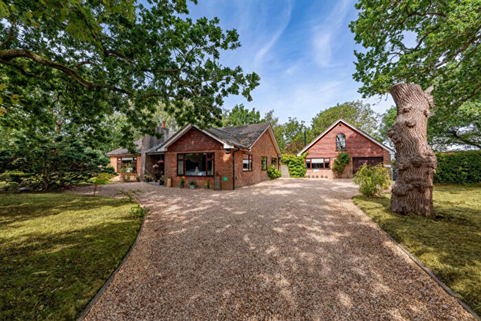 4 Bedroom Detached Bungalow For Sale In Station Road, Little Dunham, PE32