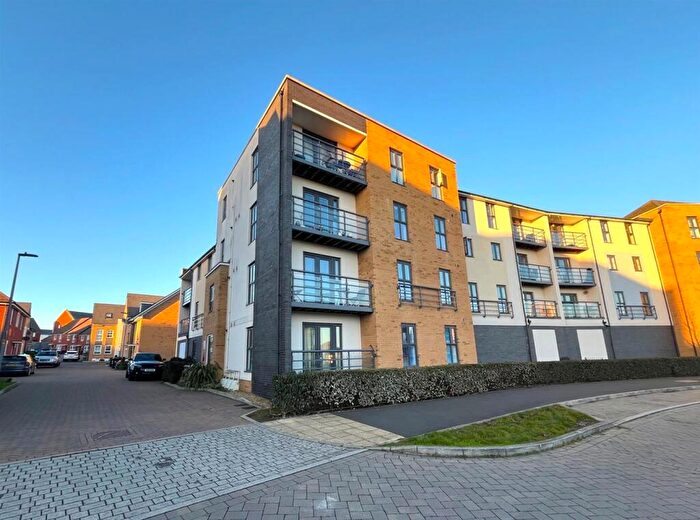 2 Bedroom Flat For Sale In Modern Apartment In The Popular Charlton Hayes Development, Bristol, BS34