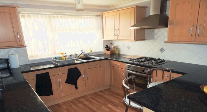 3 Bedroom House To Rent In Pevensey Close, Bransholme, HU7