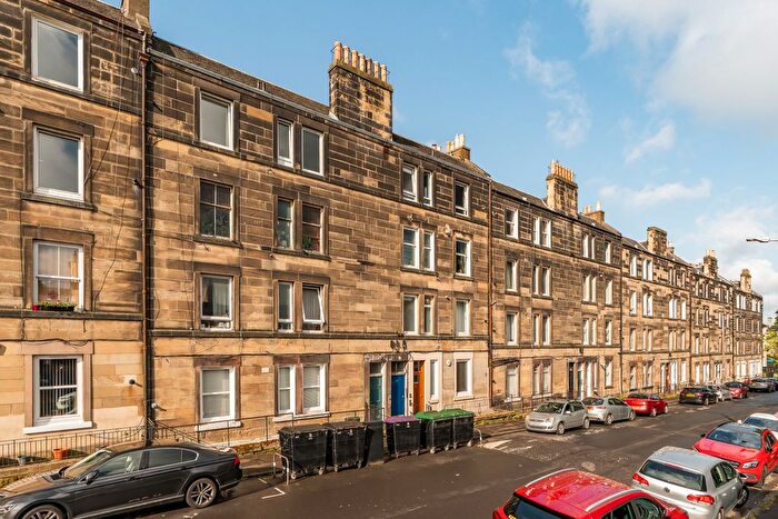 1 Bedroom Flat For Sale In / Moat Street, Edinburgh, EH14
