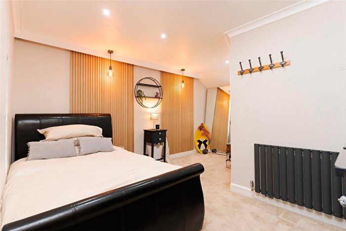 4 Bedroom Detached House For Sale In Trerhyngyll, Cowbridge, CF71