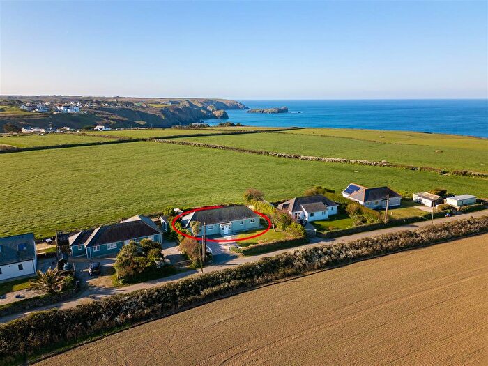 3 Bedroom Detached Bungalow For Sale In Angrouse Lane, Mullion, Helston, TR12
