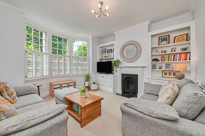 2 Bedroom Flat For Sale In Swaby Road, Earlsfield, London, SW18