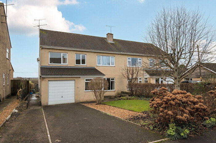 4 Bedroom Semi-Detached House For Sale In The Beeches, Shaw, SN12