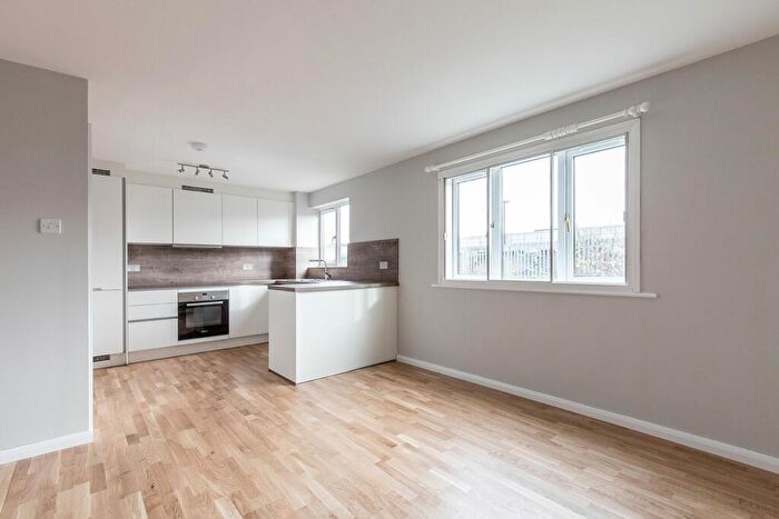2 Bedroom Flat To Rent In Harrison Court Myers Lane, Off Mercury Road, SE14