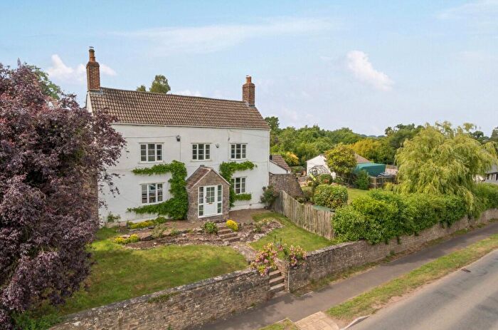 5 Bedroom Link Detached House For Sale In Bibstone, Cromhall, Wotton-Under-Edge, South Gloucestershire, GL12