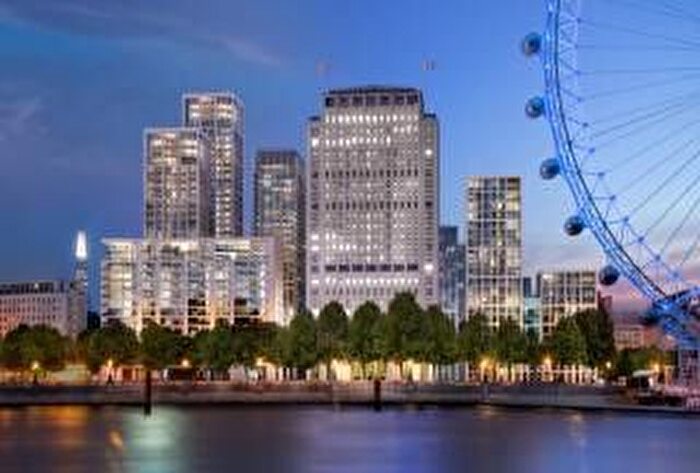 2 Bedroom Flat To Rent In Casson Square, London, SE1