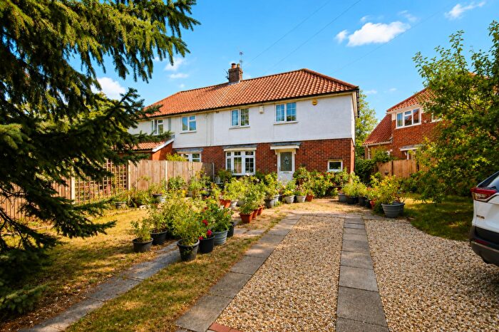 3 Bedroom Semi Detached House For Sale In Mansfield Lane, Norwich, NR1