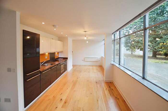 1 Bedroom Flat For Sale In Newsom Place, St Albans, AL1