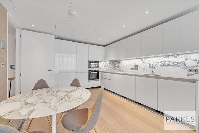 3 Bedroom Flat To Rent In Seymour Street, Marylebone, London, W1H