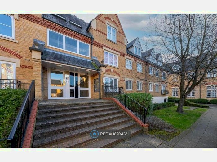 1 Bedroom Flat To Rent In Eton House, Watford, WD24